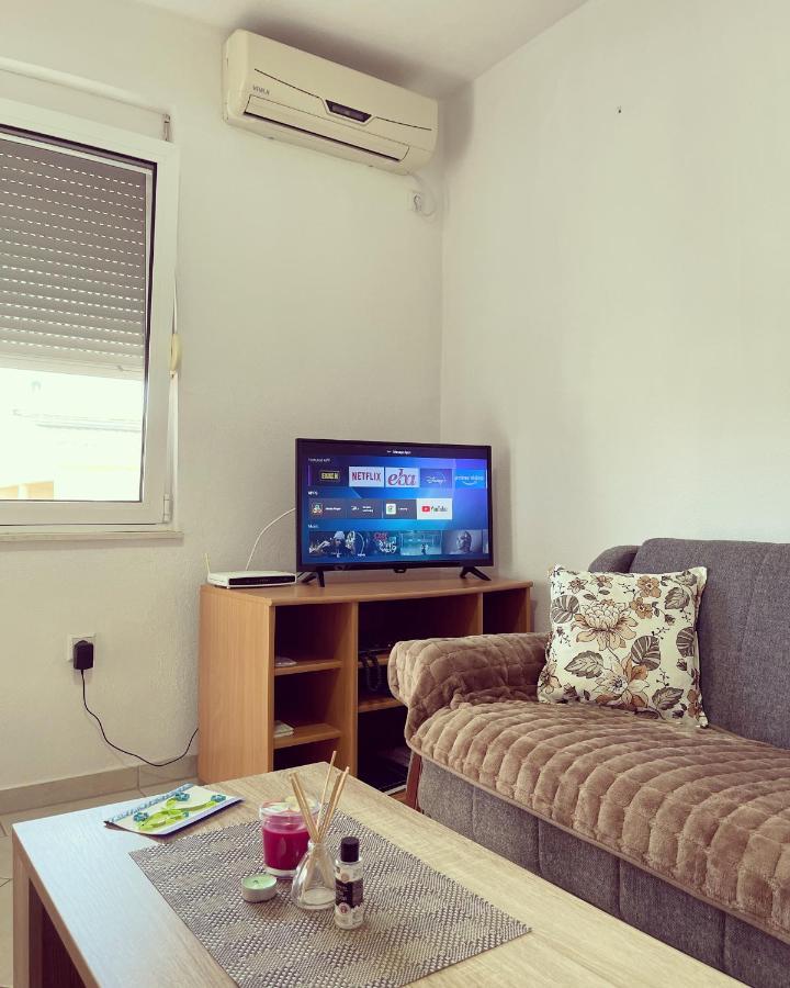 Apartments Vali ウルツィニ エクステリア 写真