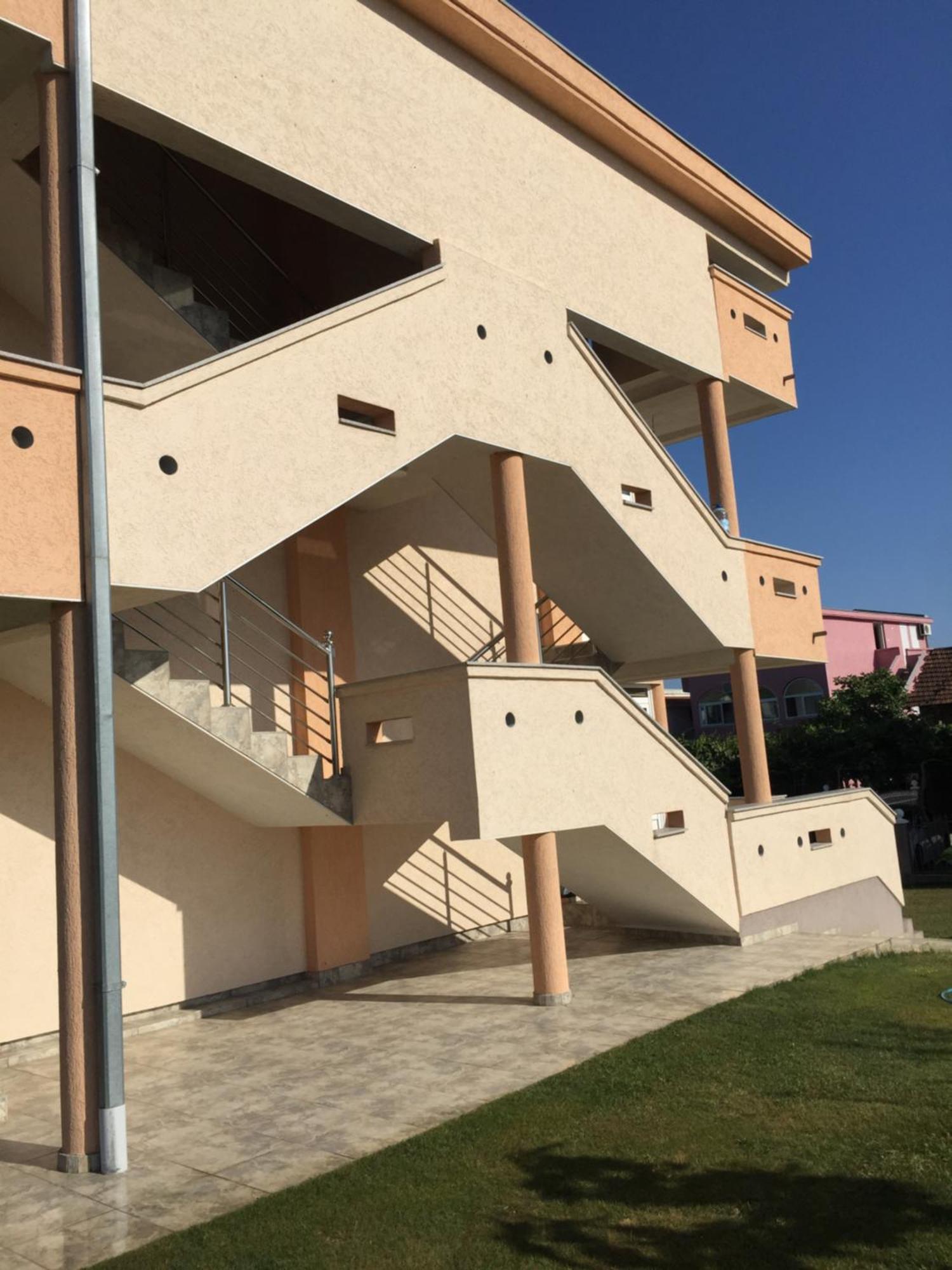 Apartments Vali ウルツィニ エクステリア 写真